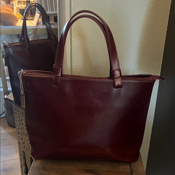 Lovie Paris Handbags - 🛑 1 hour sale. Lovie Paris, burgubdy Leather Tote Bag (a Nine West upscale co)